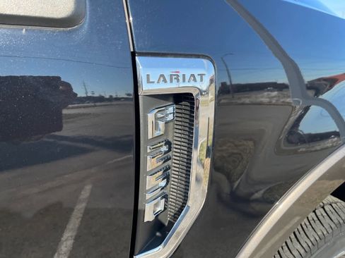 Used 2019 Ford F250 Lariat w/ Lariat Ultimate Package image 23