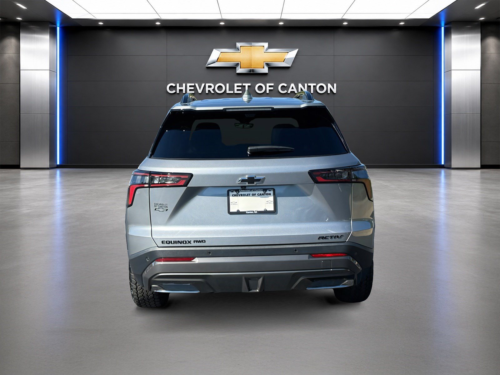 Used 2025 Chevrolet Equinox ACTIV w/ Safety and Technology Package AWD/4WD image 6