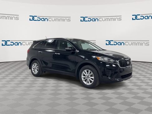 Used 2019 Kia Sorento L image 2