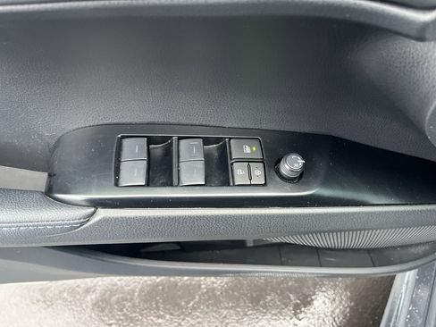 Used 2025 Toyota Camry XSE image 9