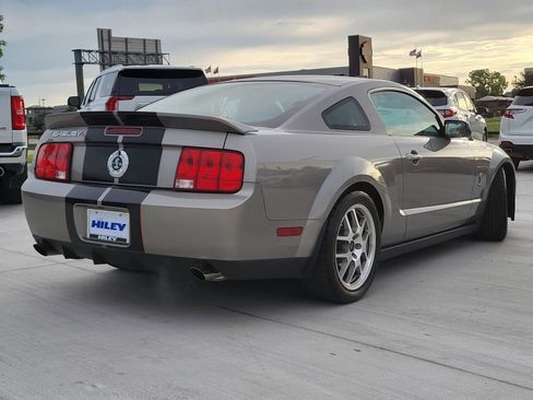 Used 2009 Ford Mustang Shelby GT500 RWD image 4