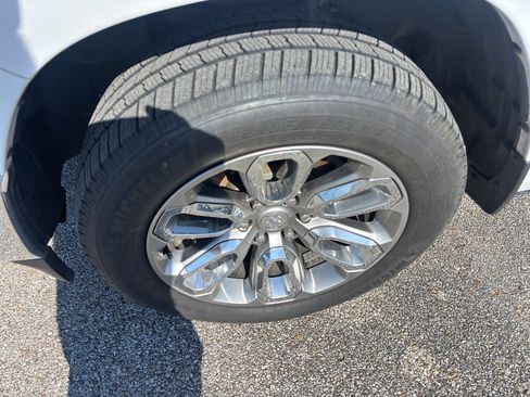 Used 2019 RAM 1500 Big Horn RWD image 4