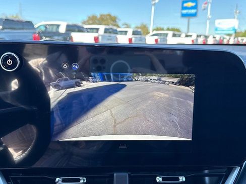 New 2026 Chevrolet Equinox LT w/ Convenience Package II image 27