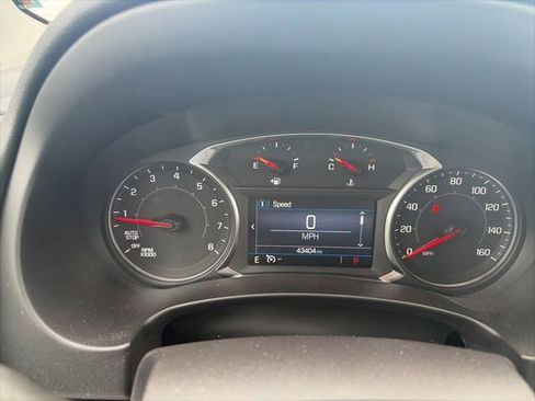 Used 2024 GMC Terrain SLE w/ Driver Convenience Package FWD image 20
