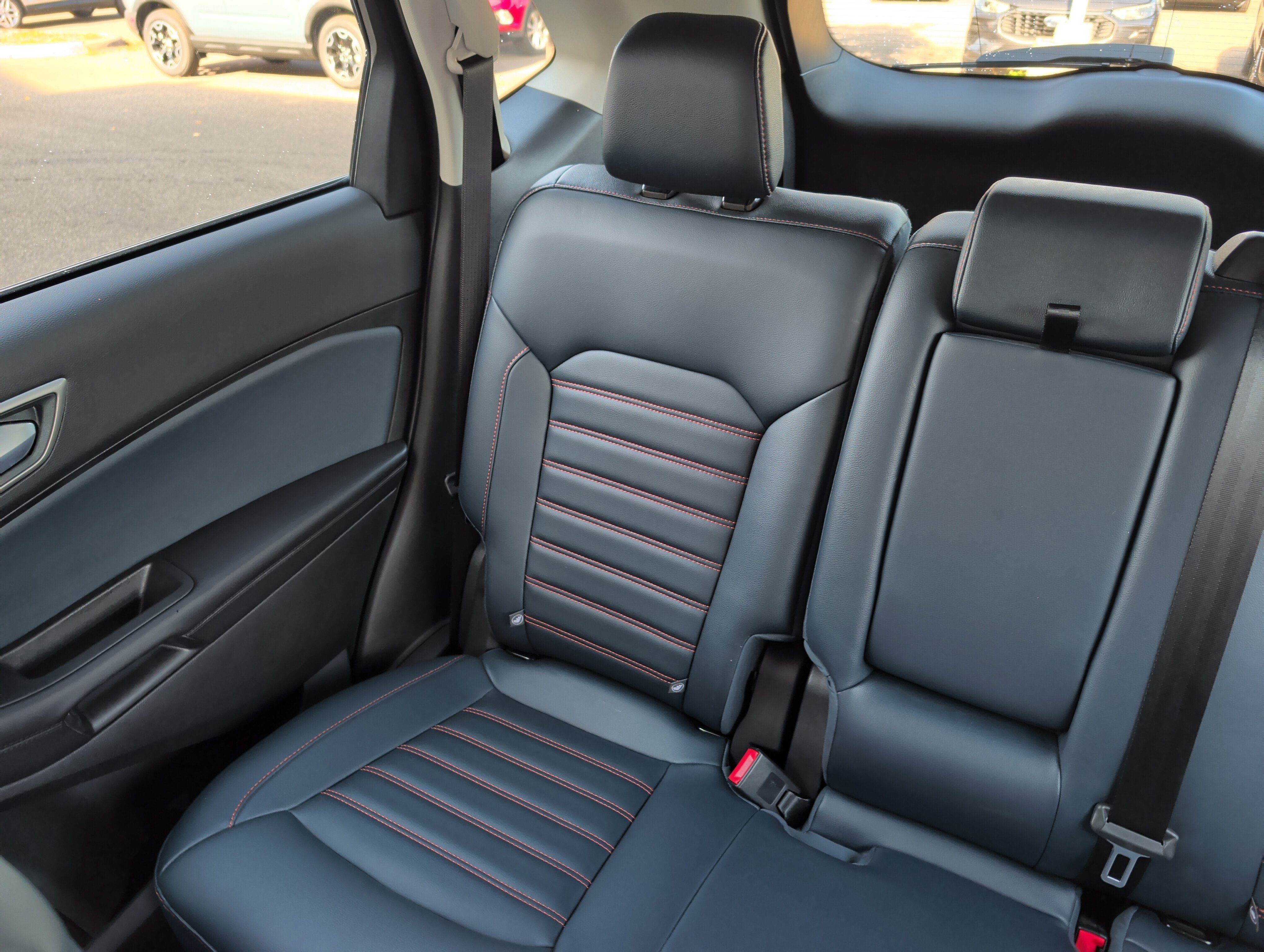 Certified 2024 Ford Edge SEL w/ Sport Appearance Package AWD/4WD image 12