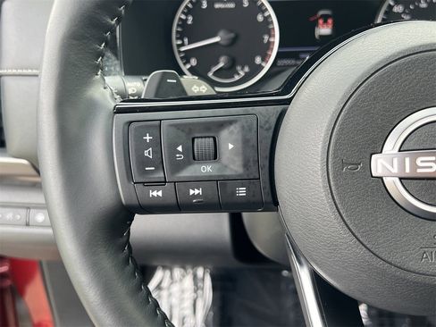 Certified 2023 Nissan Pathfinder SL w/ SL Premium Package image 11