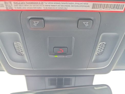 Used 2026 Toyota Camry SE image 32