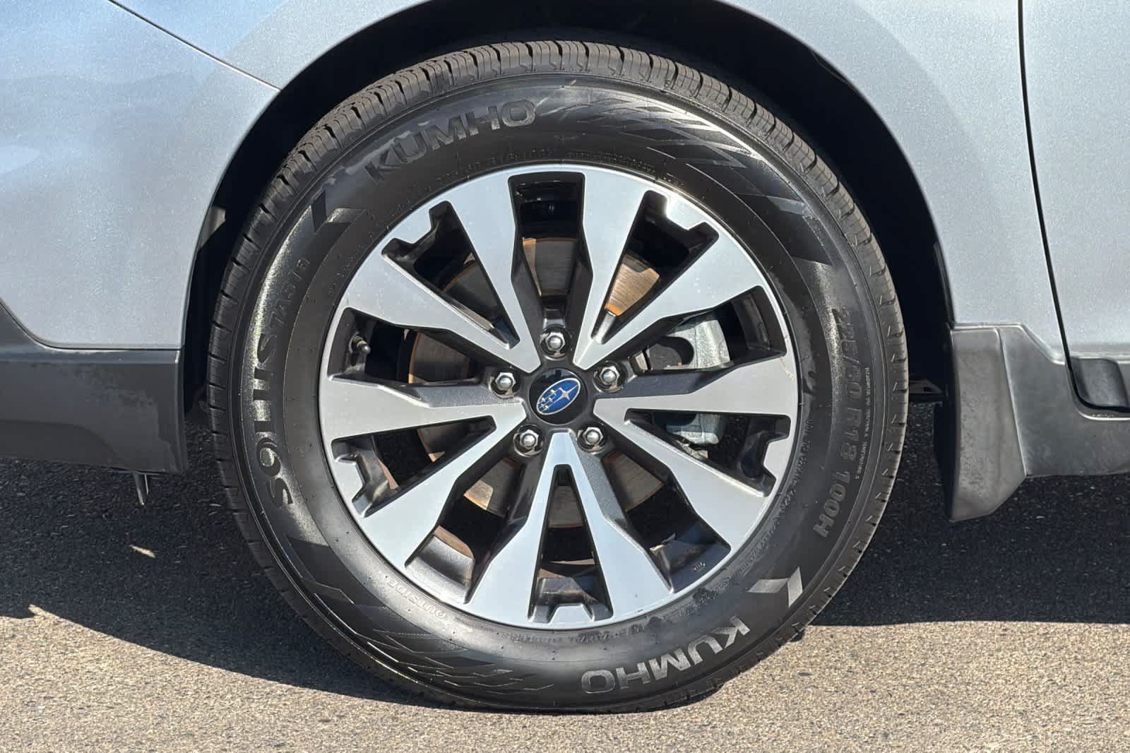 Used 2017 Subaru Outback 3.6R Limited AWD/4WD image 33