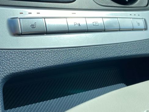 New 2026 Kia Carnival EX image 19