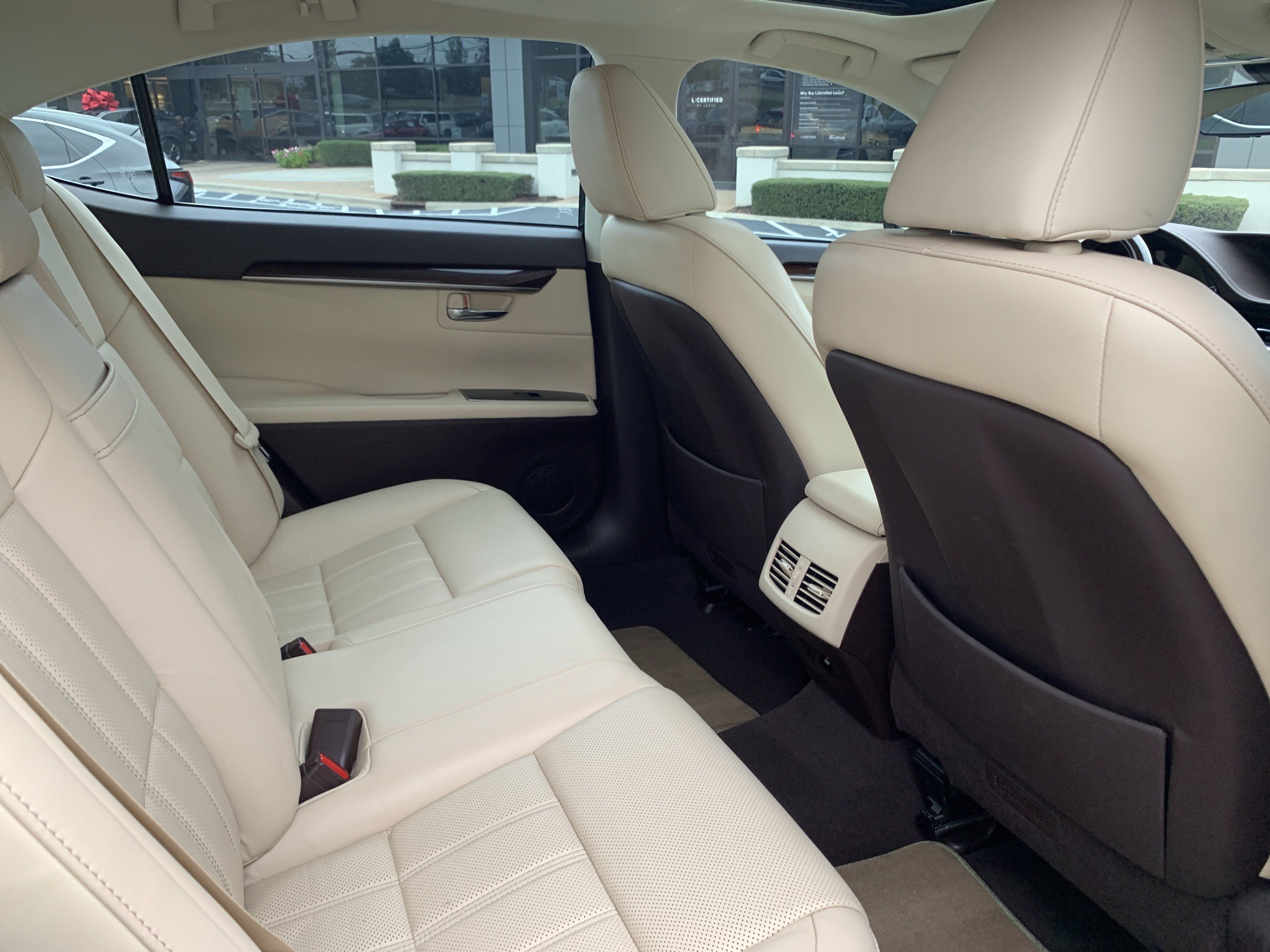 Used 2017 Lexus ES 350 w/ Luxury Package FWD image 33