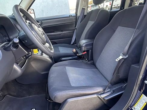 Used 2015 Jeep Patriot Sport w/ Power Value Group AWD/4WD image 11