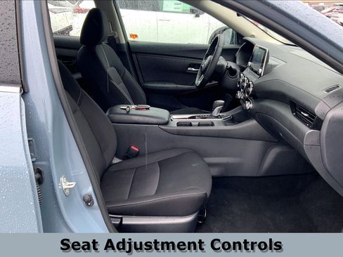 Used 2025 Nissan Sentra SV w/ All-Weather Package image 7