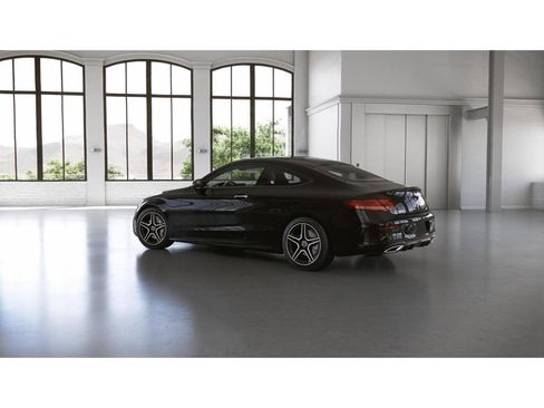 Used 2023 Mercedes-Benz C 300 4MATIC Coupe image 31