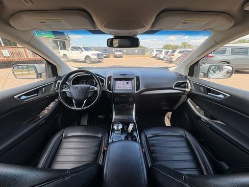 Used 2019 Ford Edge SEL w/ Equipment Group 201A AWD/4WD image 11