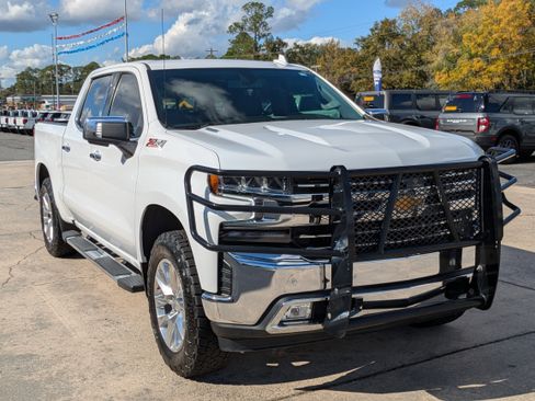 Used 2022 Chevrolet Silverado 1500 LTZ image 4
