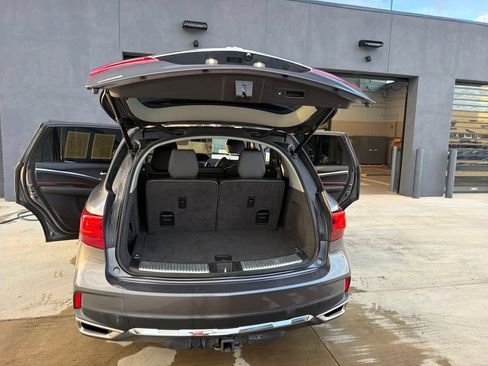 Used 2018 Acura MDX FWD image 18