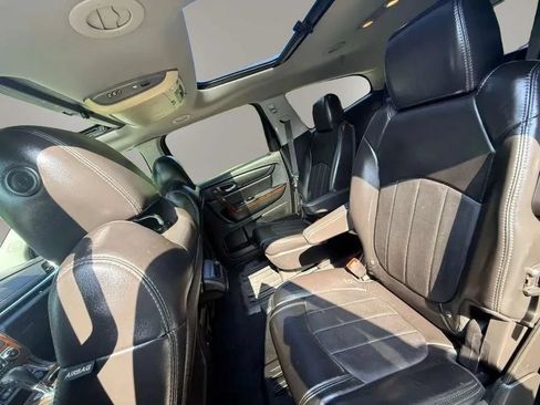 Used 2014 Chevrolet Traverse LTZ FWD image 18