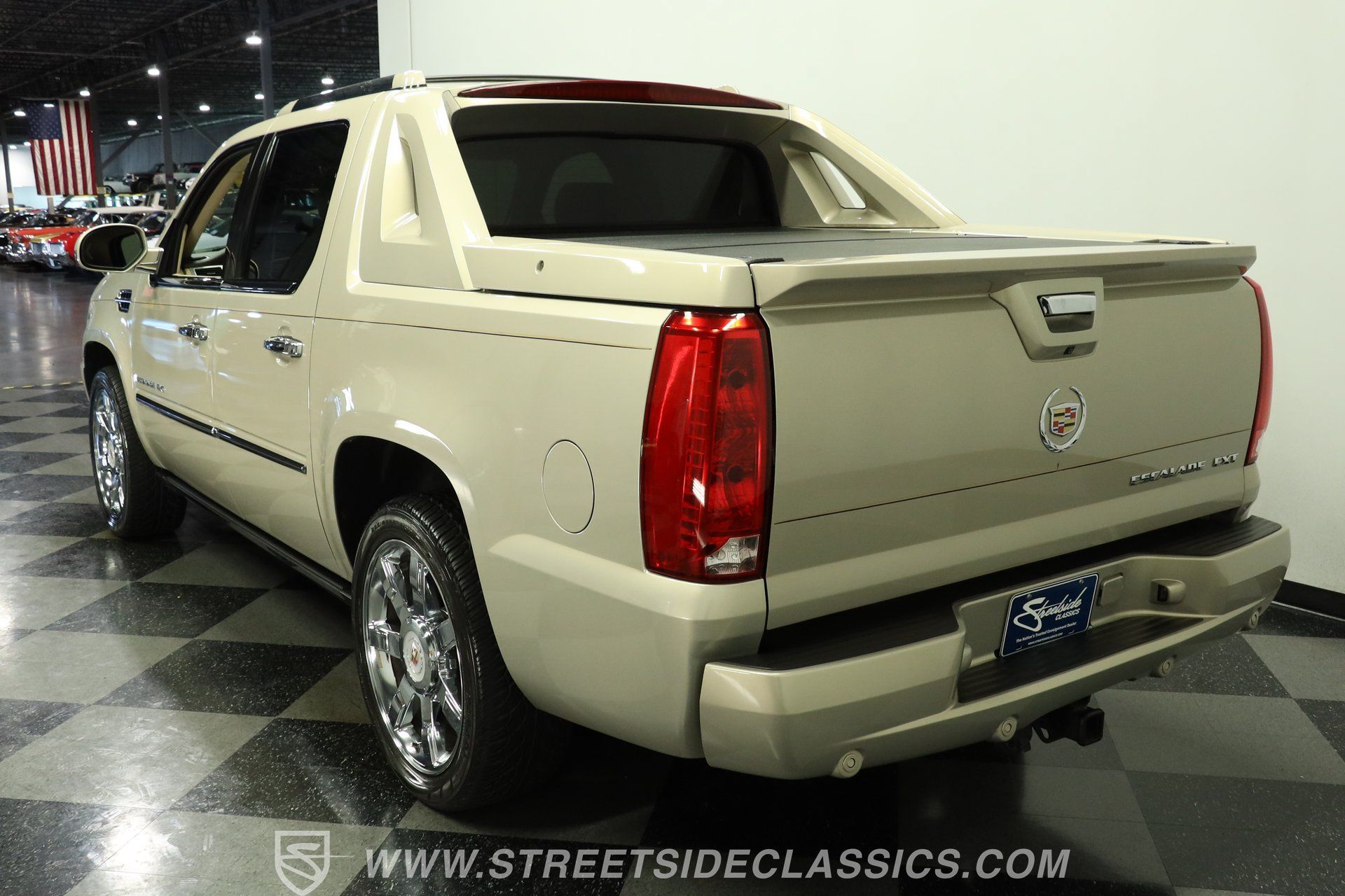 Used 2007 Cadillac Escalade EXT w/ Information Package AWD/4WD image 8