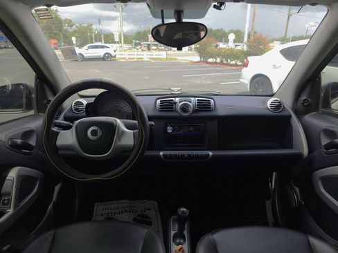 Used 2013 smart fortwo pure RWD image 14
