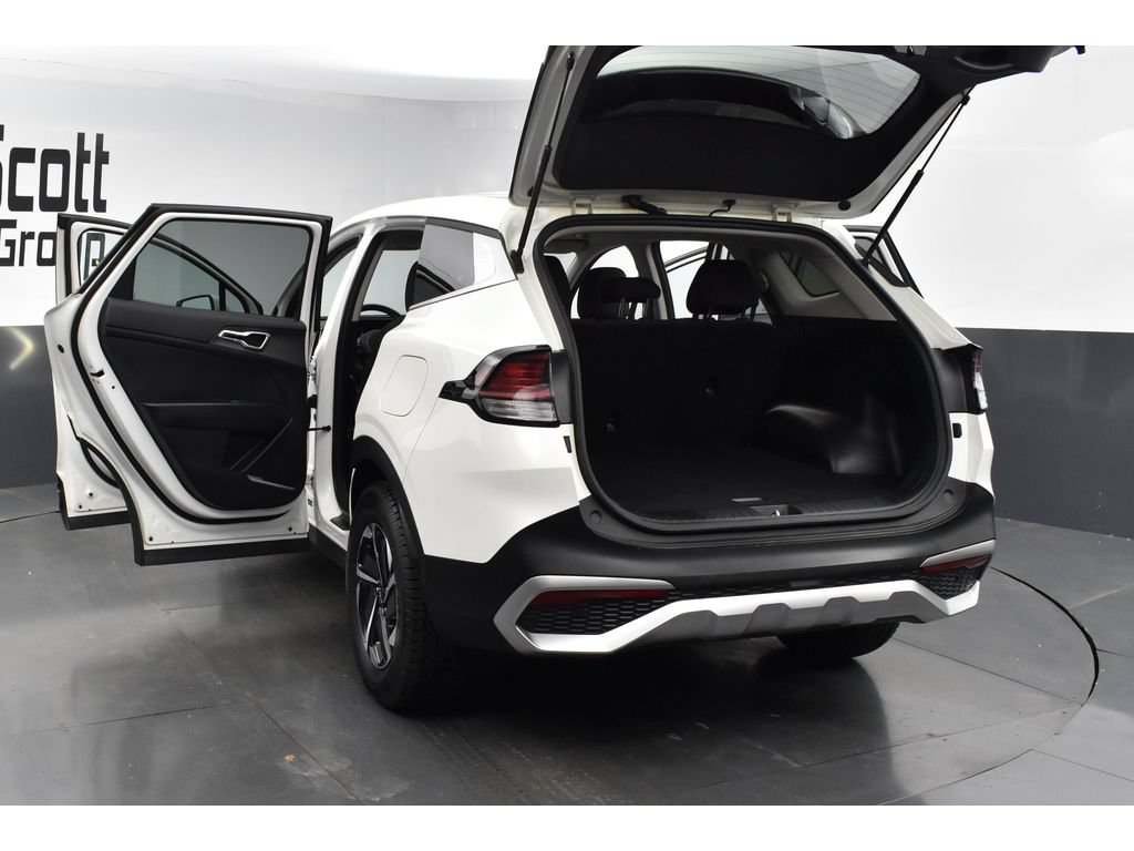Used 2023 Kia Sportage LX FWD image 27