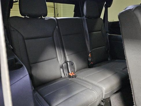 Used 2022 Chevrolet Tahoe Z71 w/ Luxury Package image 11