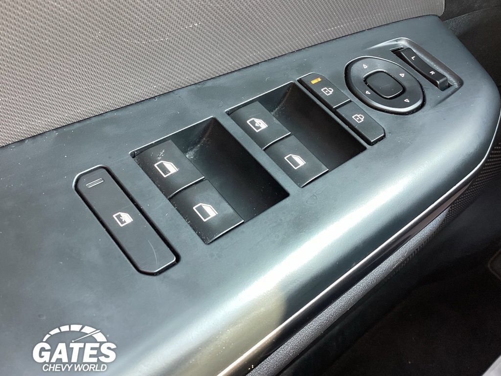 Used 2025 Kia K4 FWD image 17