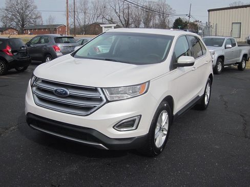 Used 2017 Ford Edge SEL w/ Equipment Group 201A image 2
