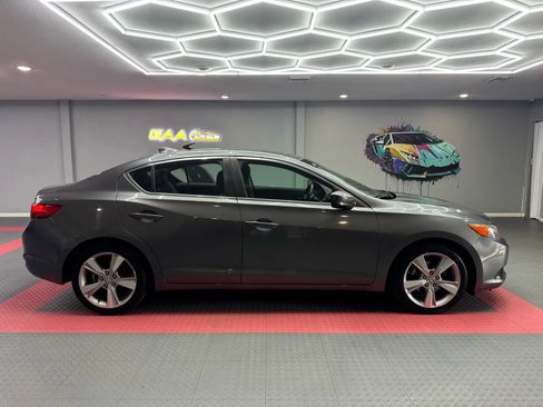 Used 2014 Acura ILX FWD image 9