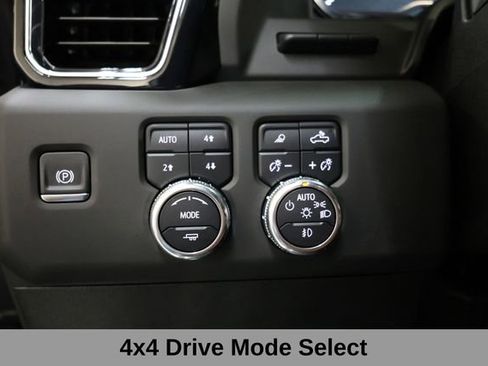 Used 2025 GMC Sierra 2500 Denali Ultimate AWD/4WD image 31