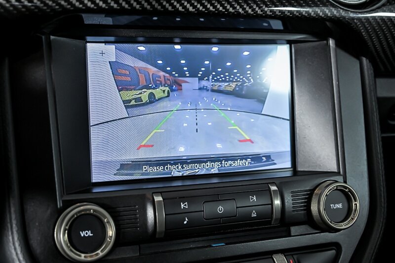 Used 2021 Ford Mustang Shelby GT500 w/ Carbon Fiber Track Pack RWD image 25