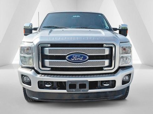 Used 2016 Ford F250 Platinum w/ FX4 Off-Road Package AWD/4WD image 2