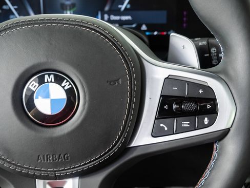Used 2025 BMW X5 M60i AWD/4WD image 11