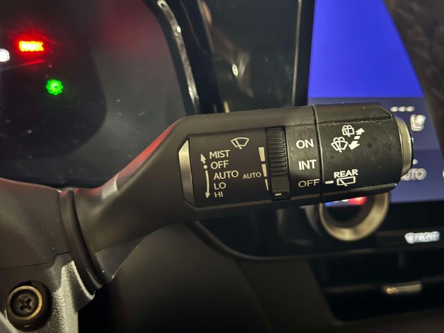 Certified 2025 Lexus NX 250 AWD w/ Accessory Package (2T) image 29