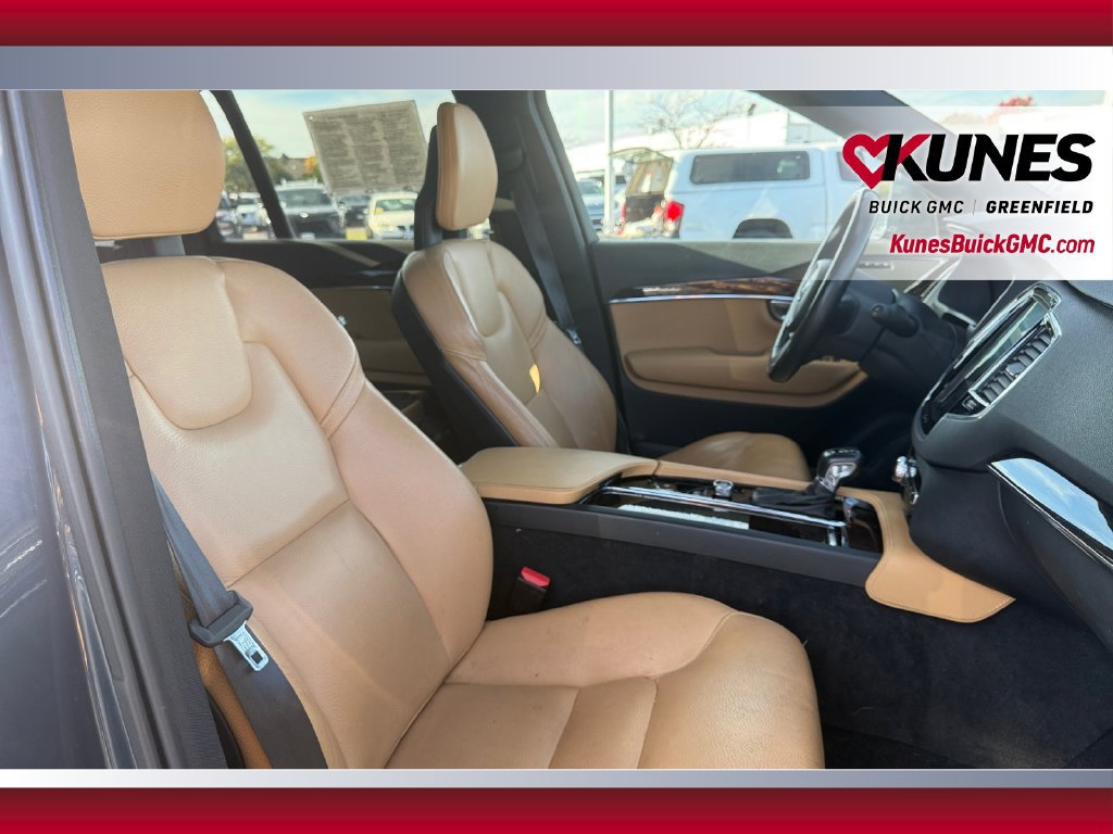 Used 2018 Volvo XC90 T6 Momentum w/ Convenience Package AWD/4WD image 37