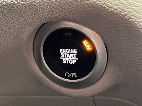 Used 2017 Chrysler Pacifica Touring-L Plus w/ Advanced Safetytec Group image 14