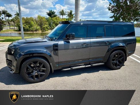 Used 2025 Land Rover Defender 130 V8 image 1