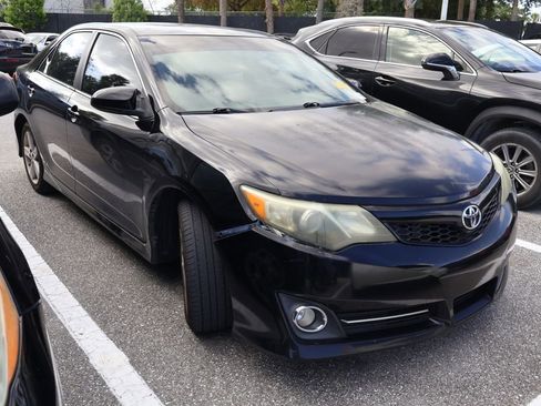 Used 2013 Toyota Camry SE image 5