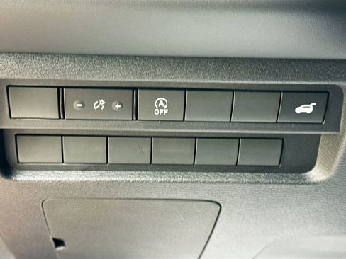 New 2026 Mitsubishi Outlander SE FWD image 10