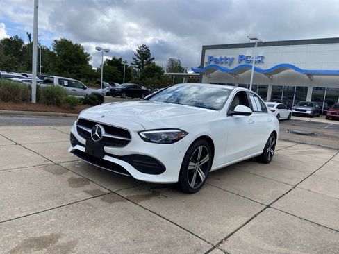 Used 2025 Mercedes-Benz C 300 Sedan image 3
