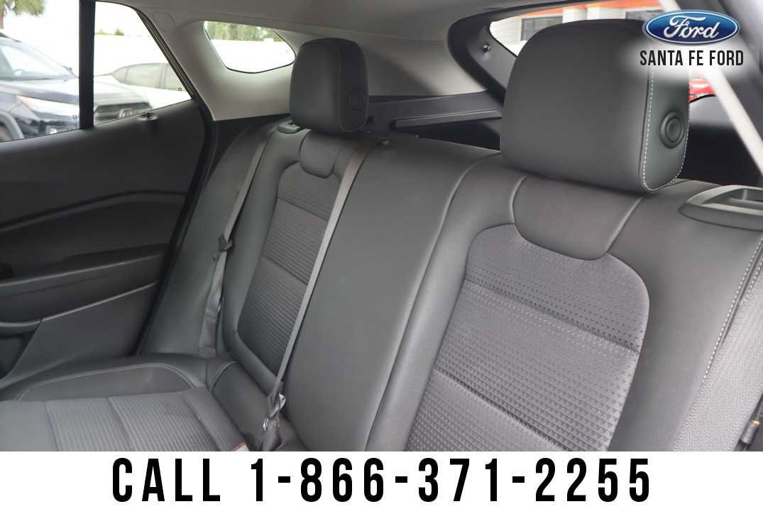 Used 2025 Chevrolet Trax LT w/ LT Convenience Package FWD image 18