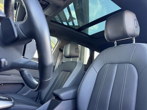 Used 2022 Audi Q4 e-tron Premium Plus w/ Premium Plus image 29