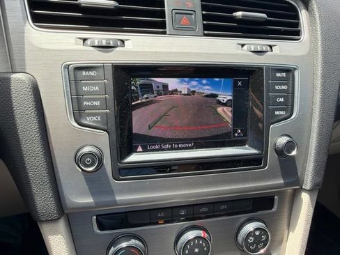 Used 2015 Volkswagen Golf TDI S FWD image 20