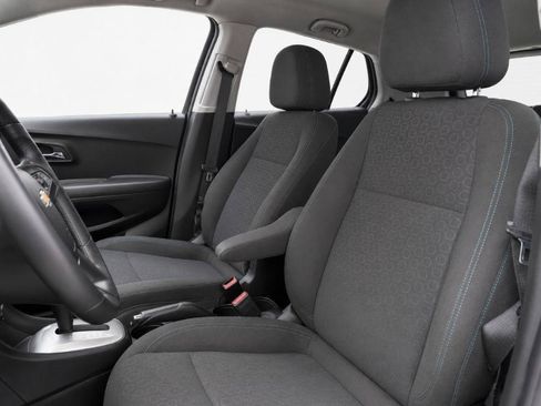 Used 2015 Chevrolet Trax LS w/ LPO, Protection Package AWD/4WD image 9
