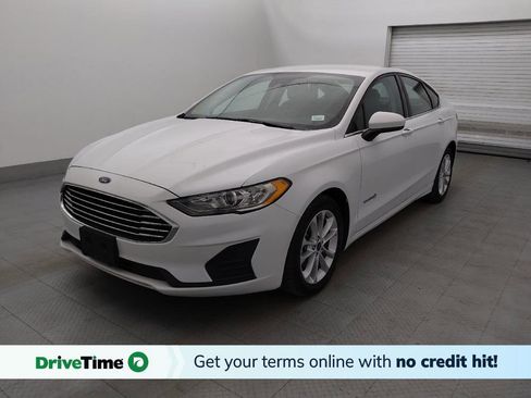 Used 2019 Ford Fusion SE FWD image 1