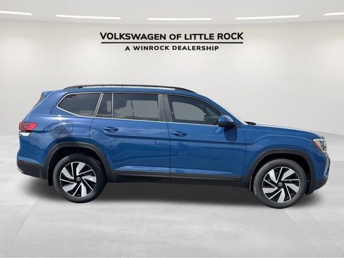 New 2025 Volkswagen Atlas SE image 4
