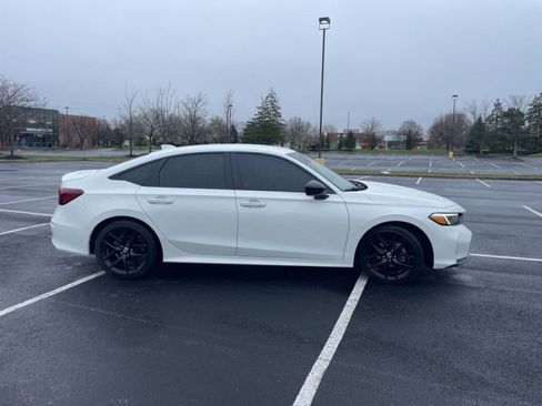 Certified 2025 Honda Civic Sport image 5