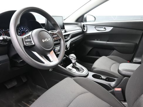 Used 2022 Kia Forte LXS FWD image 10