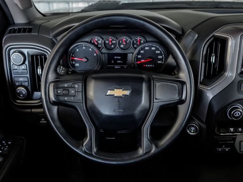 Used 2024 Chevrolet Silverado 2500 W/T image 16