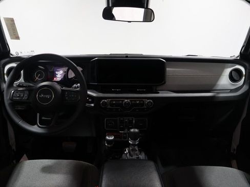 Used 2024 Jeep Wrangler Willys image 20