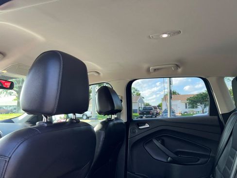 Used 2017 Ford Escape Titanium FWD image 25